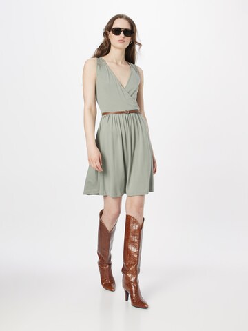 ABOUT YOU - Vestido de cocktail 'Charlie' em verde