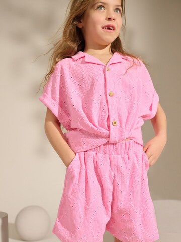 Next Set in Pink
