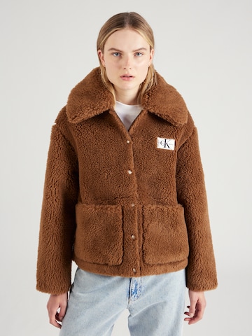 Calvin Klein Jeans Prehodna jakna 'Sherpa' | rjava barva: sprednja stran