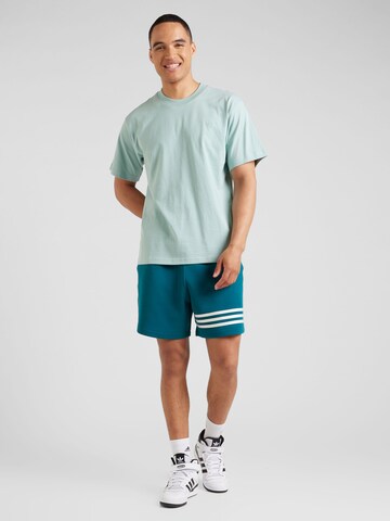 ADIDAS ORIGINALS T-Shirt 'Premium Essentials' in Grün