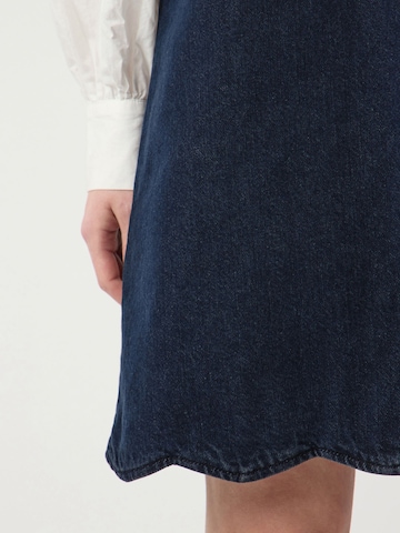 YAS Kjole 'YASScallop' i blå