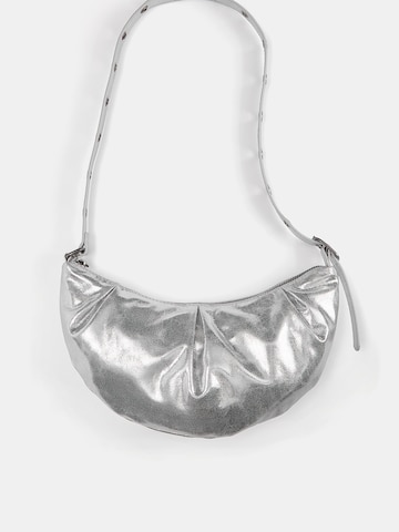 Pull&Bear Shoulder bag in Silver