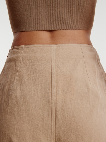 EDITED Regular Trousers 'Doris' in Beige