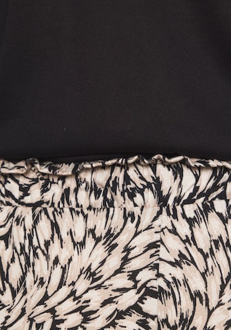 BUFFALO Ruha - fekete