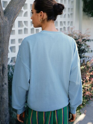 Felpa 'Fanta Lemon' di Next in blu