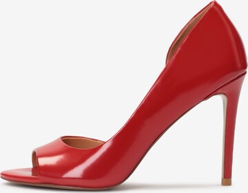 Kazar Pumps in Red: front