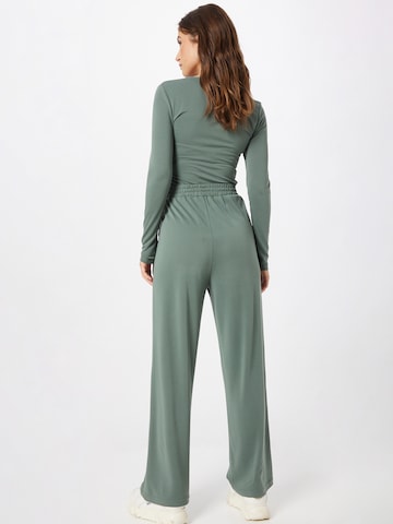 Wide Leg Pantalon 'HEGE' ABOUT YOU en vert