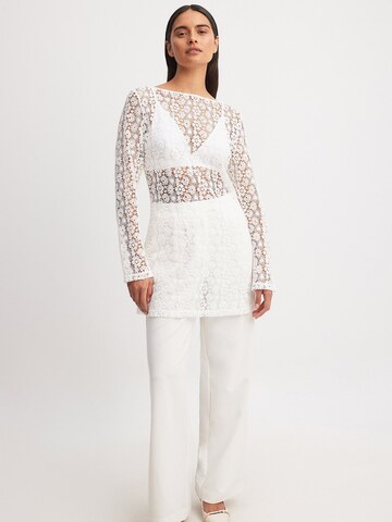 NA-KD Dress in White: front