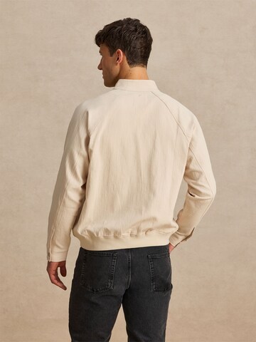Veste mi-saison 'Dario' DAN FOX APPAREL en beige