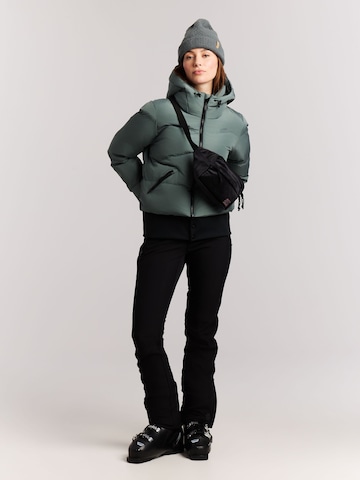 Veste de sport 'PRTPreppy' PROTEST en vert