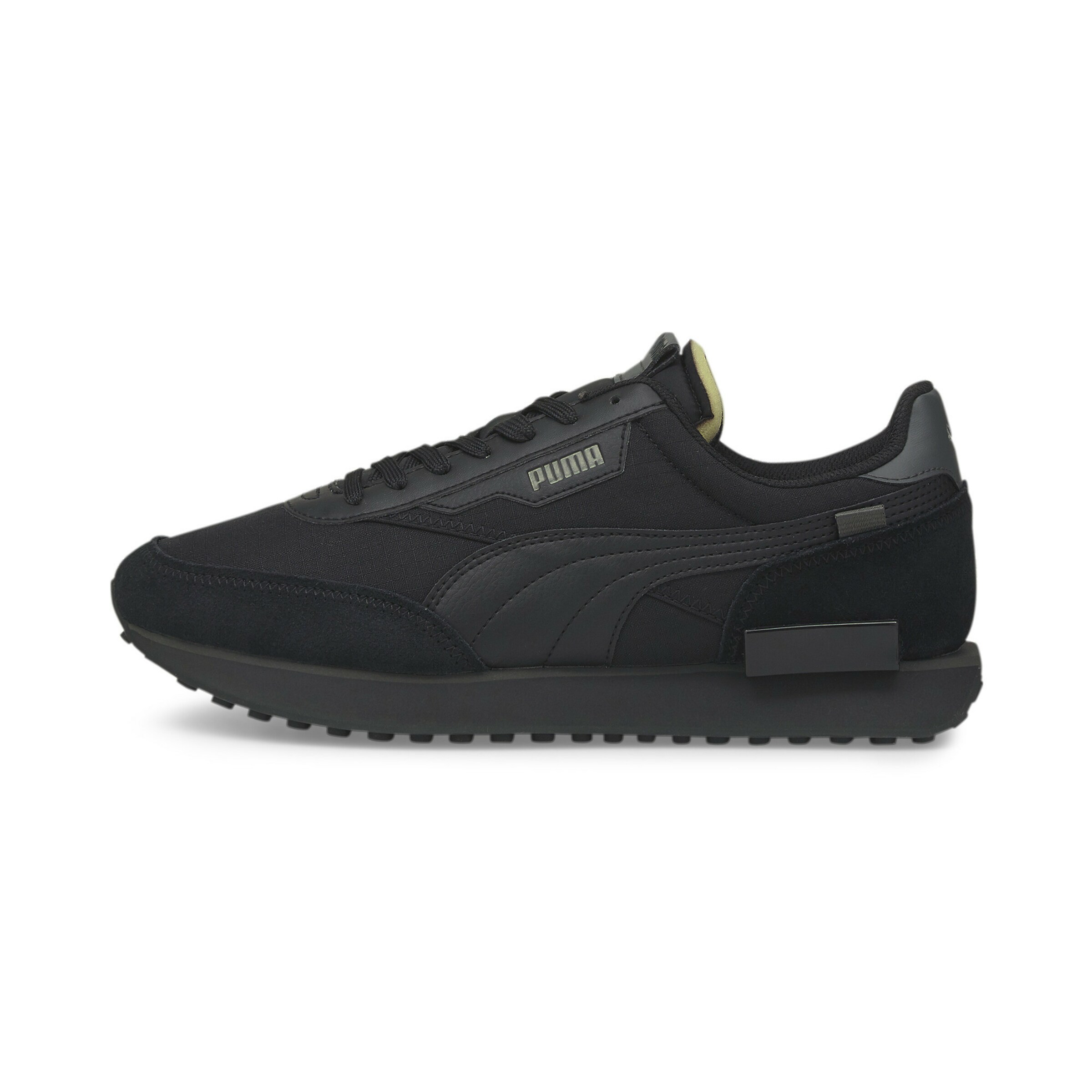 PUMA Sneaker in Schwarz: Vorderseite