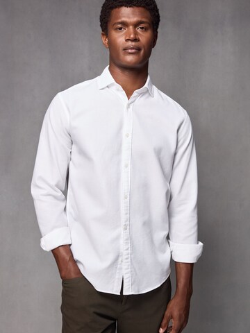 Next Regular fit Ing - fehér: elől