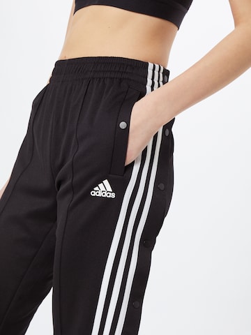 ADIDAS SPORTSWEAR Szabványos Sportnadrágok - fekete