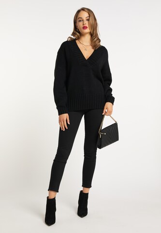 faina Sweater in Black