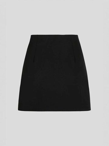 Hiccup Skirt in Black