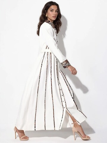 MSN Collection - Vestidos camiseiros em branco