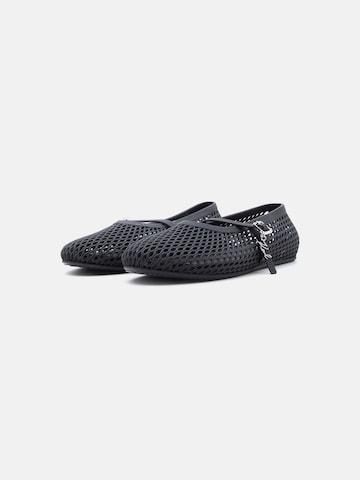 Karl Lagerfeld Riemchenballerina in Schwarz