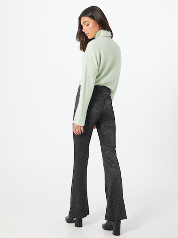 VERO MODA Flared Broek 'Kamma' in Zwart