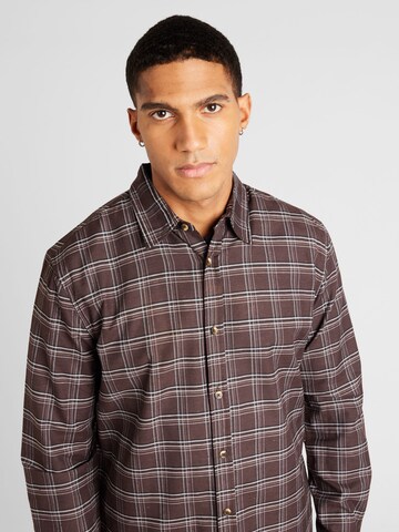 BURTON MENSWEAR LONDON Regular fit Button Up Shirt in Brown