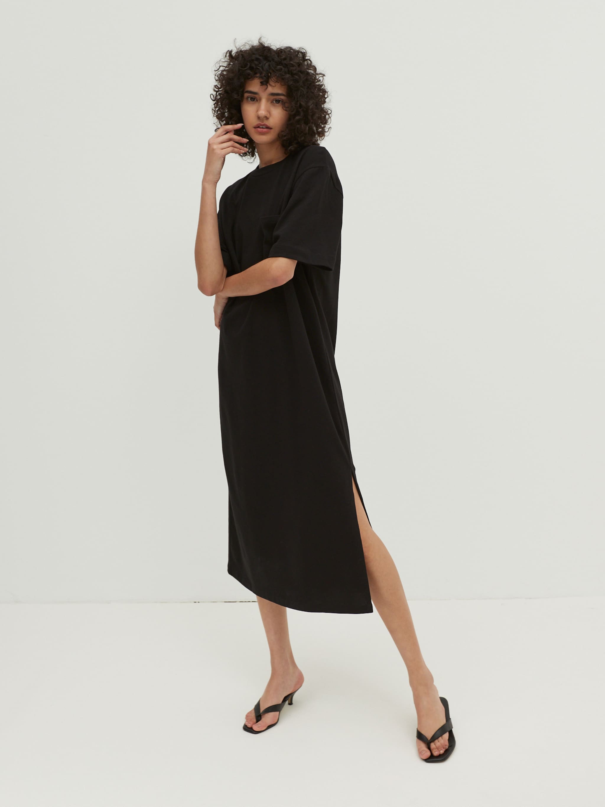 EDITED Produits Robe 'Zuri' noir