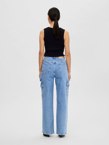 SELECTED FEMME Regular Cargo Jeans 'BETTY' in Blue