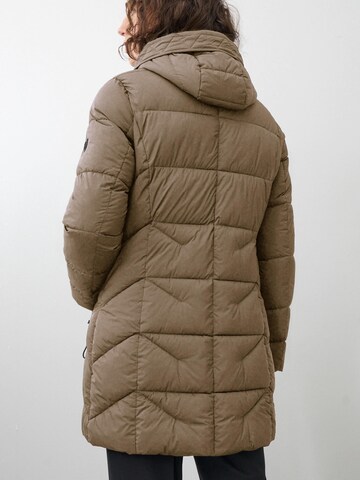 ONUA Winter Jacket 'Aurora' in Brown