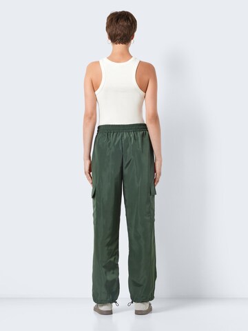 Noisy may Tapered Cargo Pants 'Sky' in Green