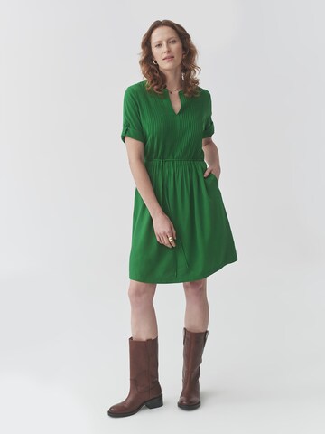 Robe 'Oliwera' TATUUM en vert