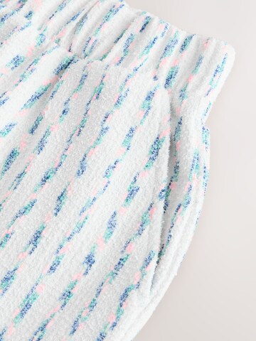 Next Regular Shorts in Weiß