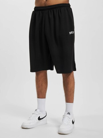 DEF Loosefit Shorts in Schwarz: Vorderseite