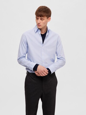 Coupe slim Chemise 'SOHO' SELECTED HOMME en bleu : devant