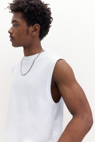 Pull&Bear Shirt in White