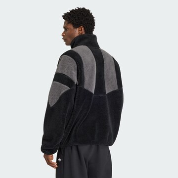 ADIDAS ORIGINALS - Casaco de velo 'Adicolor' em preto