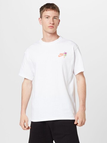 Nike Sportswear Тениска 'BEACH PARTY' в бяло: отпред