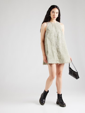 Monki Jurk in Groen: voorkant