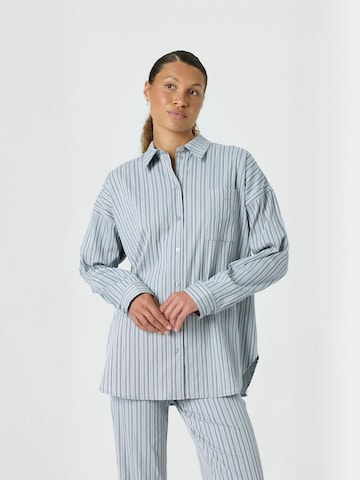 Tricou ' MallorieRS ' de la Résumé pe gri: față