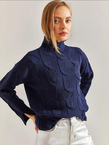 Bianco Lucci Trui in Blauw: voorkant