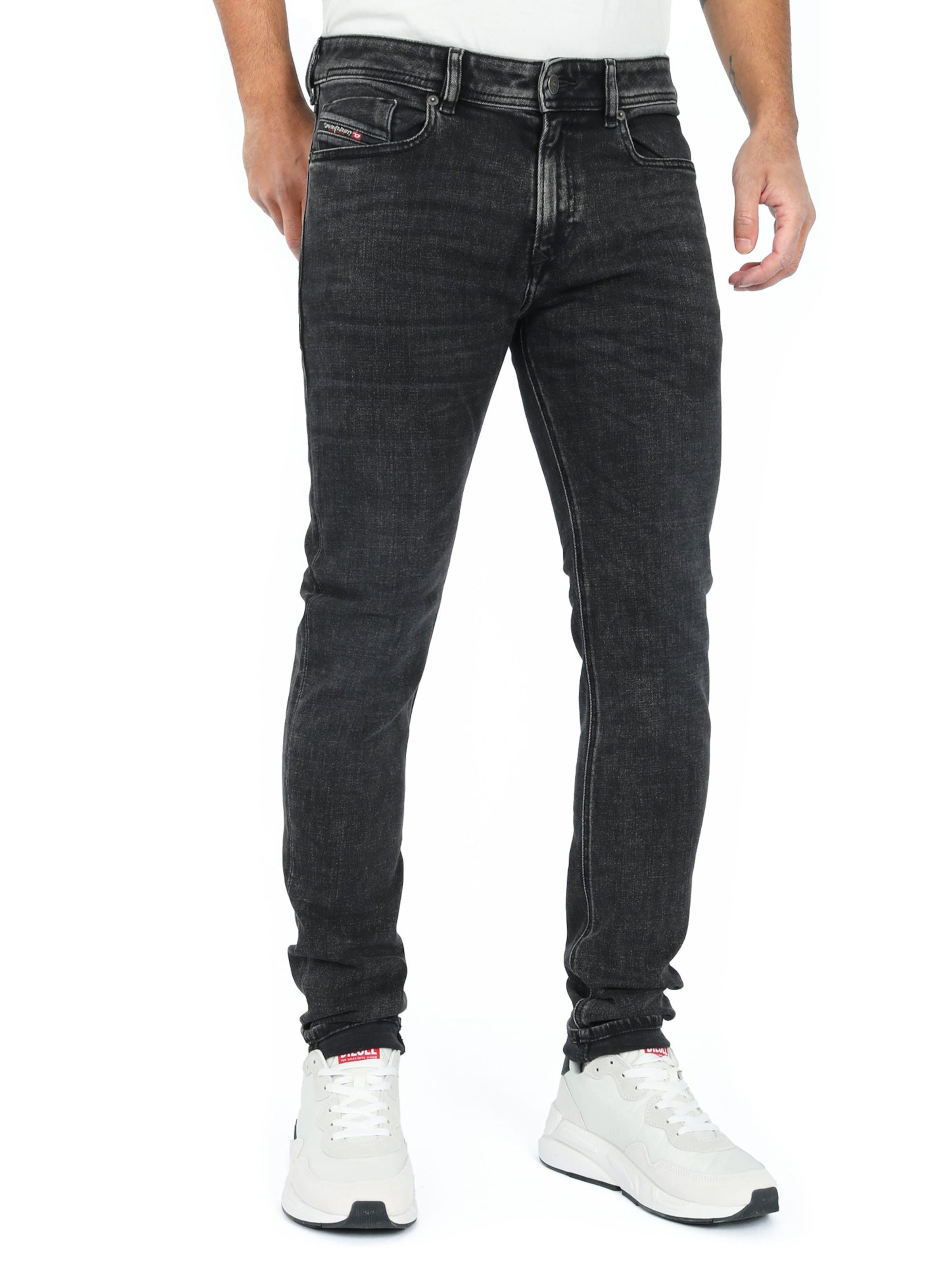 Skinny Jeans '1979 Sleenker 09C23' di DIESEL in nero