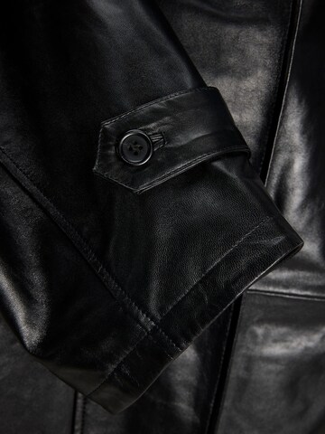 Veste mi-saison 'LENORA' JJXX en noir