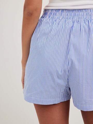 NA-KD Regular Pants in Blue