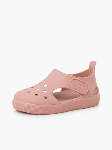 IGOR Beach & Pool Shoes in Pink: front