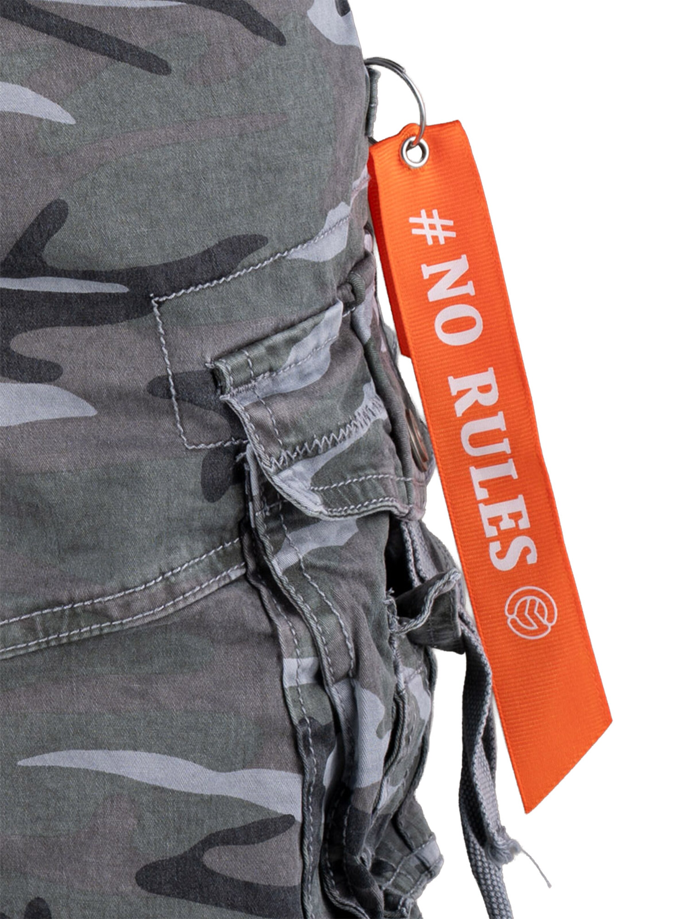 poolman Regular Trousers ' Camo Streetline Camouflage Shorts ' in Grey