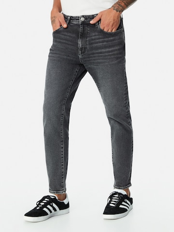 Mavi Tapered Jeans in Black: front