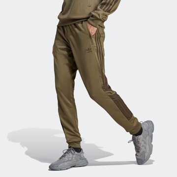 Effilé Pantalon de sport 'Rekive' ADIDAS ORIGINALS en vert : devant