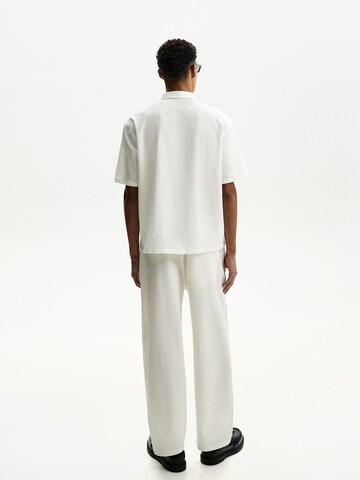 Bershka Comfort fit Ing - fehér