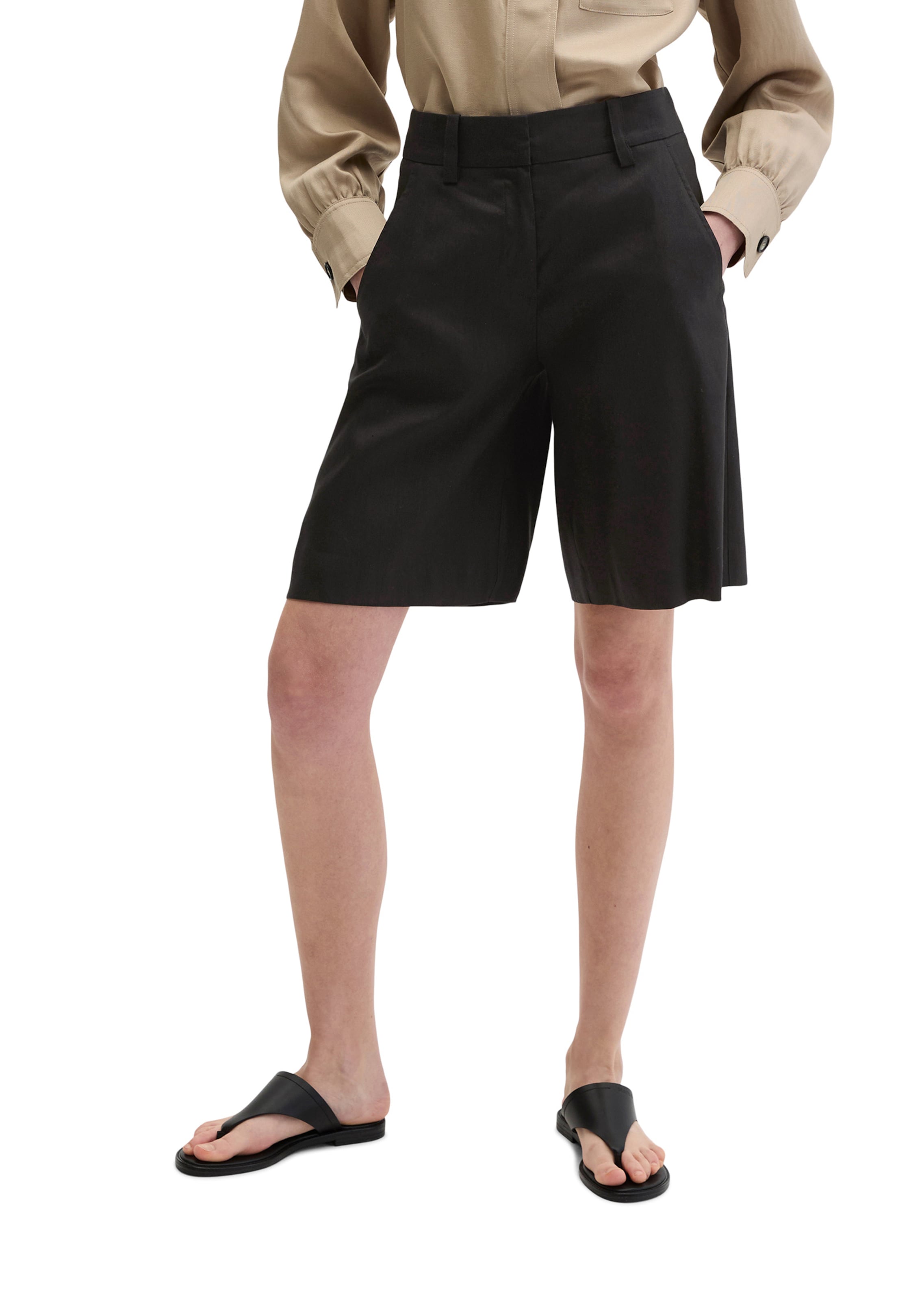 Marc O'Polo Loose fit Chino Pants in Black: front