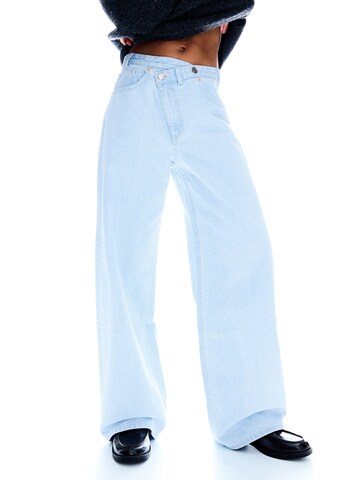 Bershka Wide Leg Jeans i blå: forside