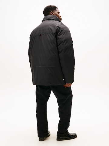 Tommy Hilfiger Big & Tall Зимняя куртка 'TECH' в Черный