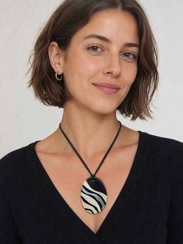 COLLEZIONE ALESSANDRO Necklace 'Marea' in Black