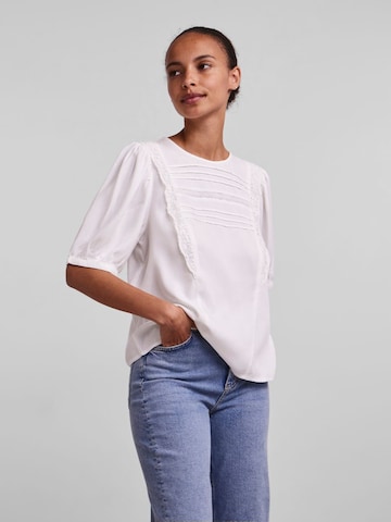 PIECES - Blusa 'Viol' en blanco